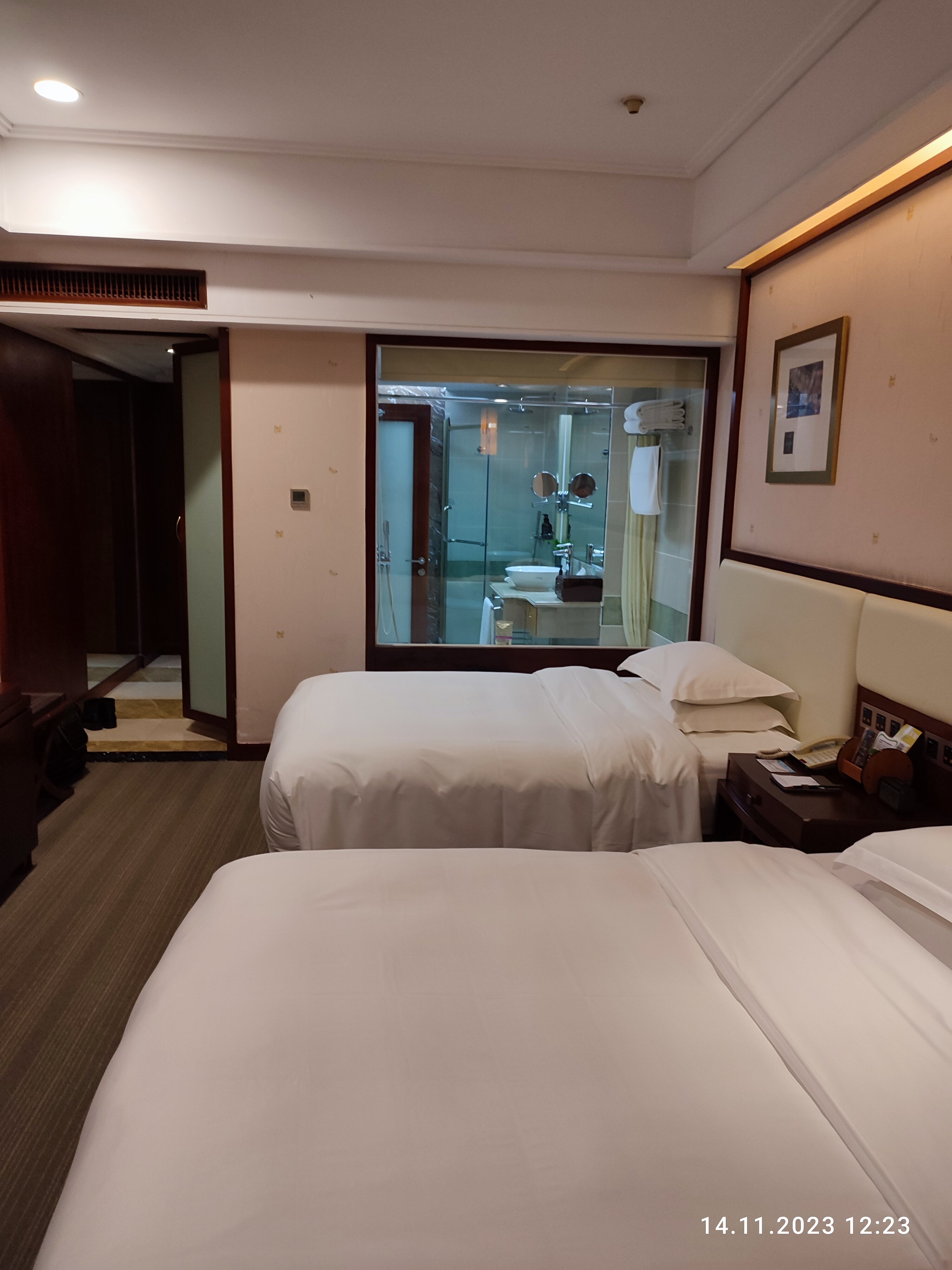 Фото YiWU Best Hotel