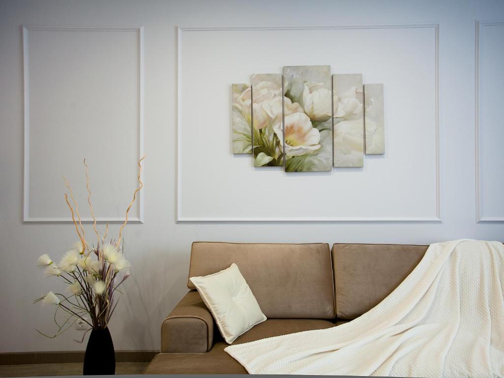 Фото Up art old city