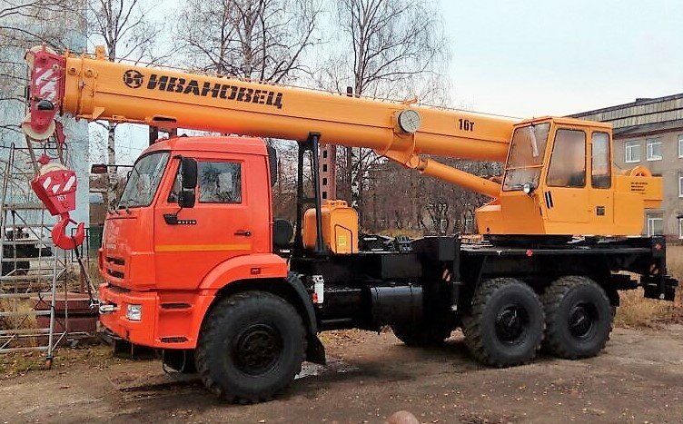 Rental of construction and special equipment ZarKran, Lubercy, photo