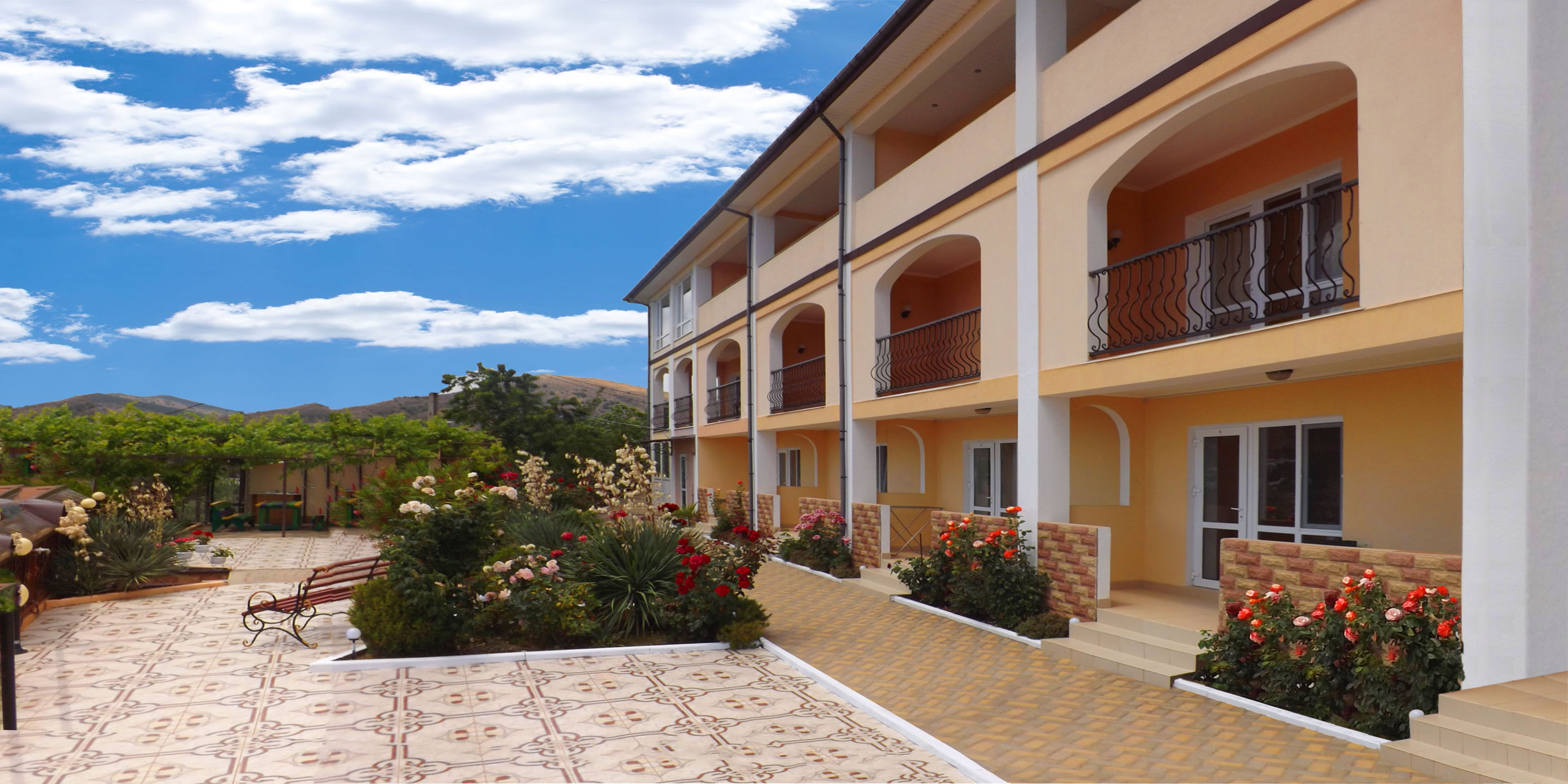 Фото отеля 1