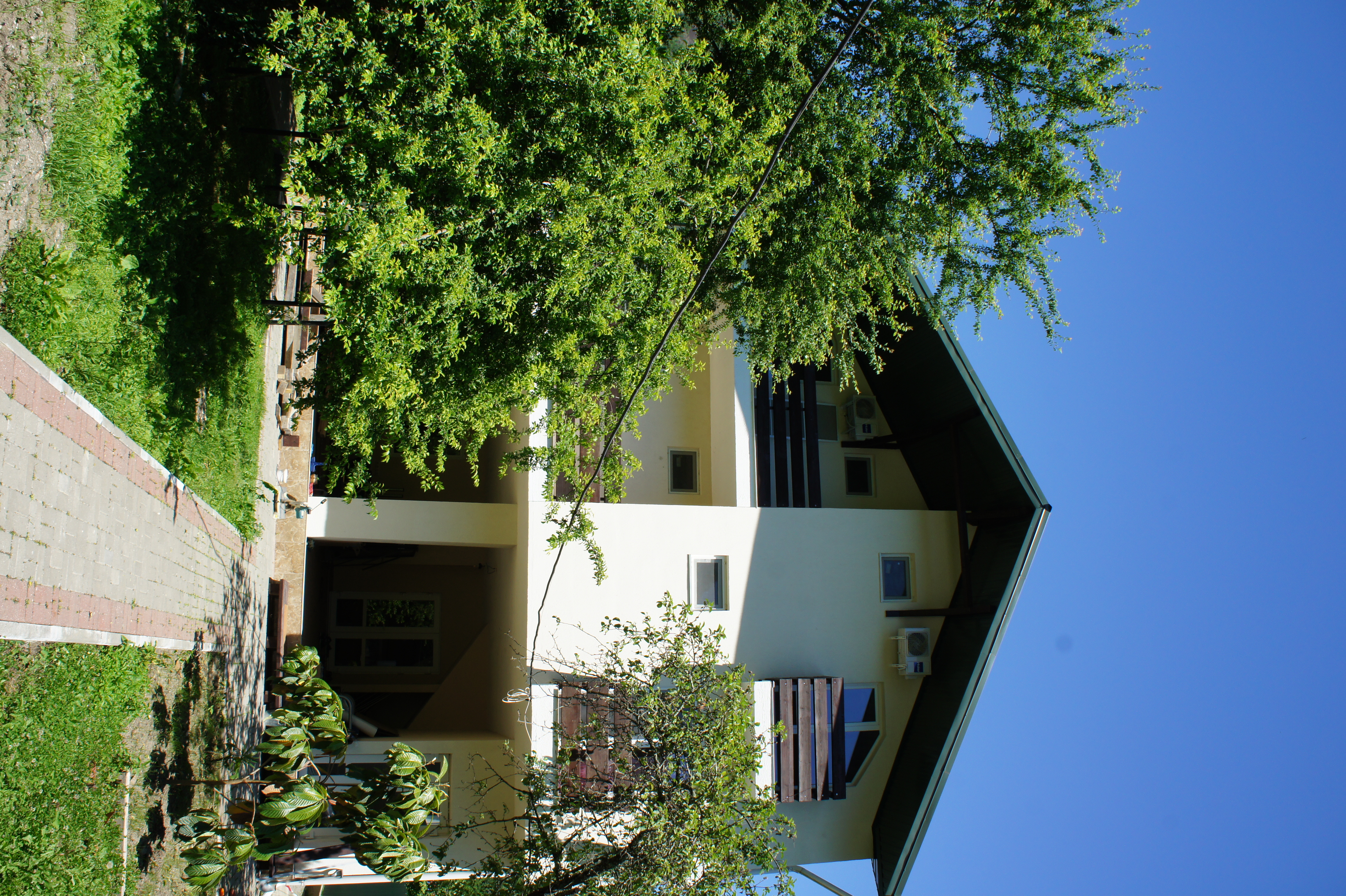 Фото Приют у реки