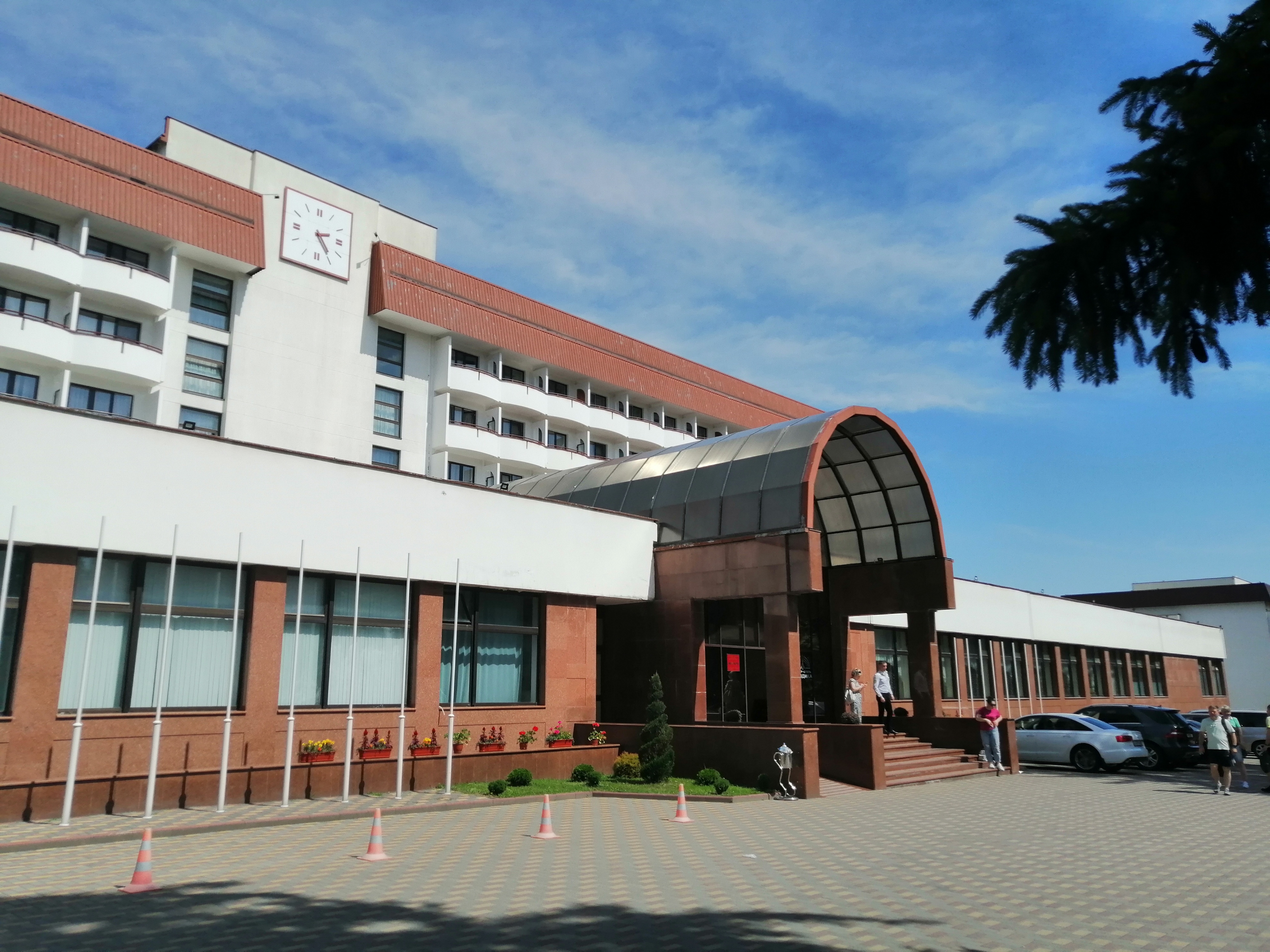 Фото Синдика