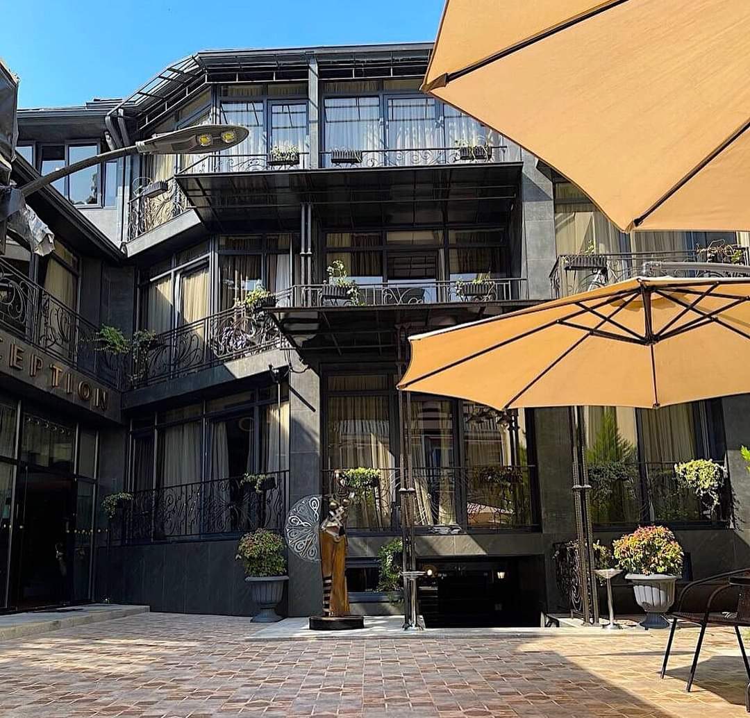 Фото Batumi West Hotel