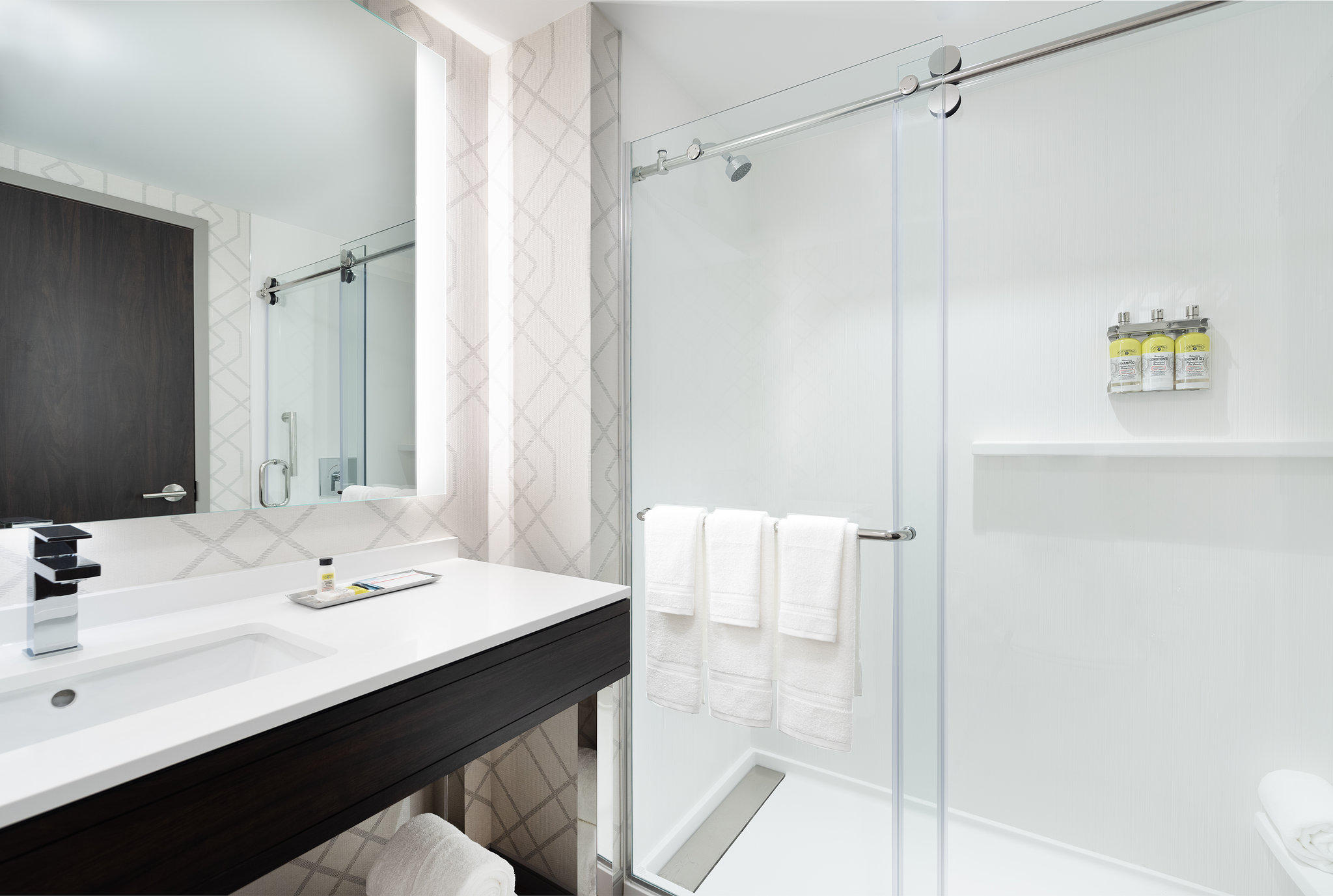 Фото Holiday Inn Boston Logan Airport - Chelsea, an Ihg Hotel