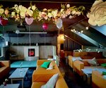 Mansarda (Lermontova Street, 1А) ، مطعم يقدم الشيشة