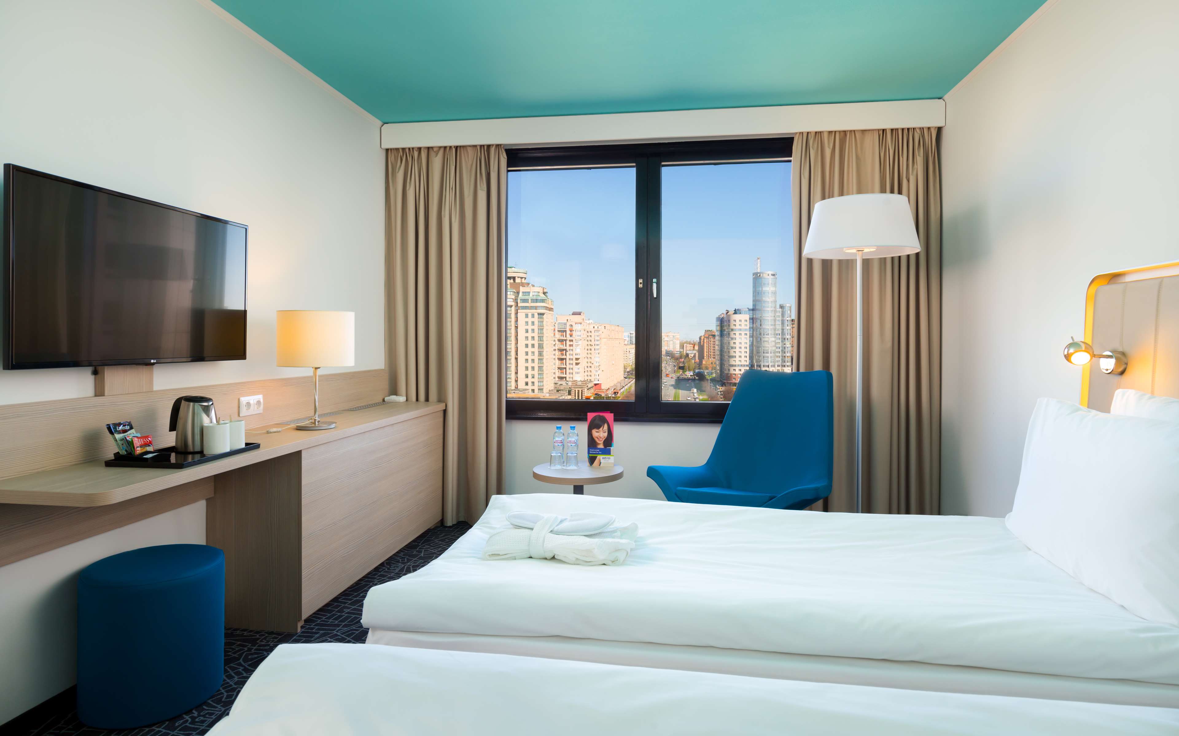 Фото Cosmos St. Petersburg Pribaltiyskaya Hotel