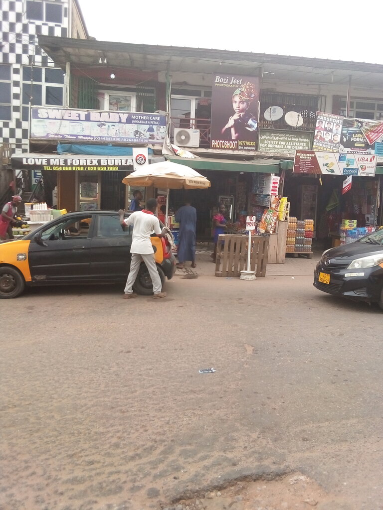 Dealing center Love me Forex Bureau, Accra, photo
