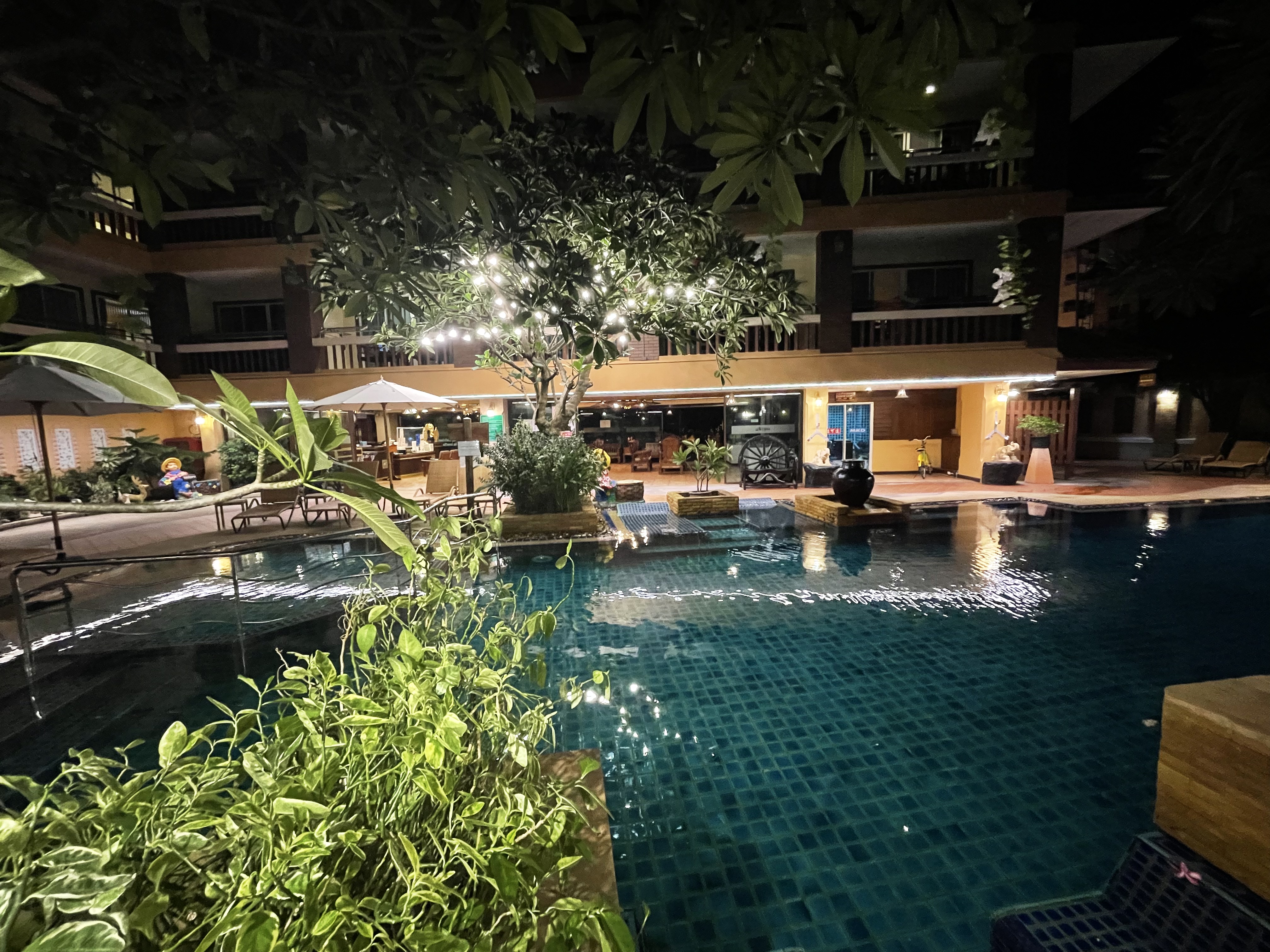 Фото Aiyaree Place Resort