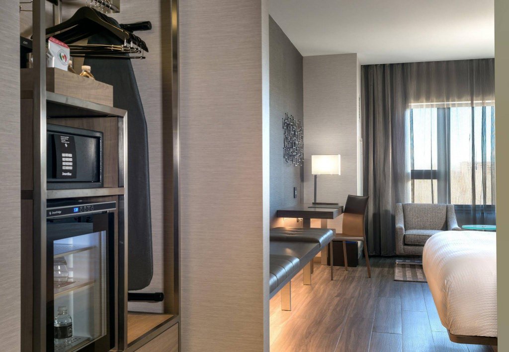 Фото Ac Hotel by Marriott Boston North