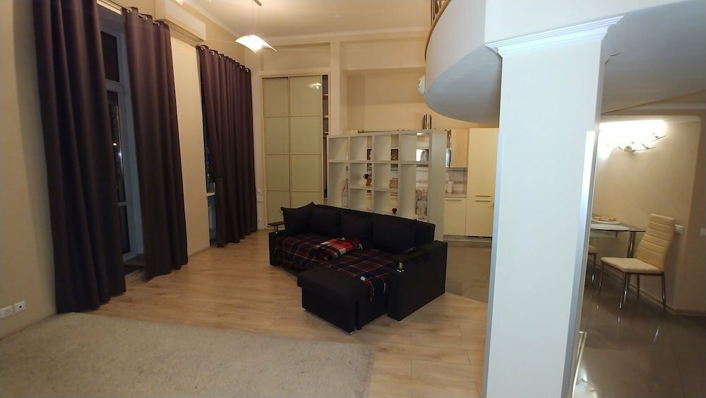 سكن للإيجار اليومي Luxe Two Bedrooms 1 Shota Rustaveli str Centre ، كييف، صورة
