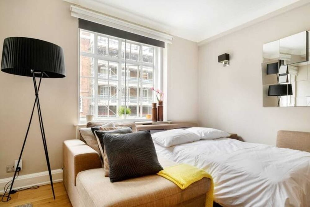 Фото Modern 2 Bedroom Apartment in Marble Arch