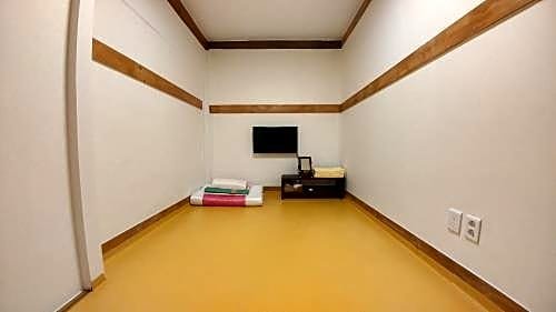 Фото Hyosunjae Hanok Guesthouse