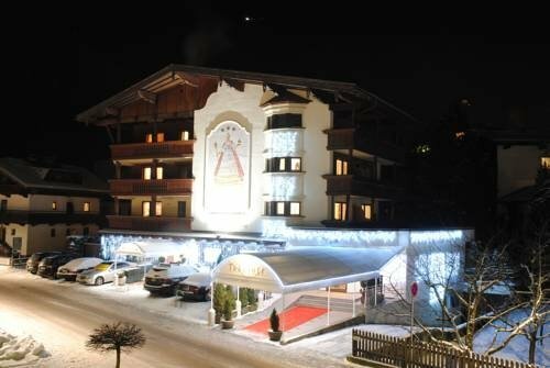 Гостиница Hotel Maria Theresia в Майрхофене