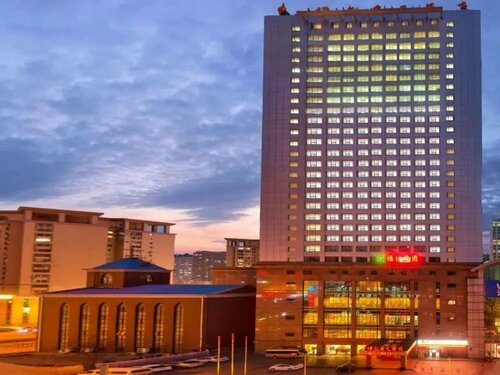Гостиница Dalian Bolt Hotel в Даляне