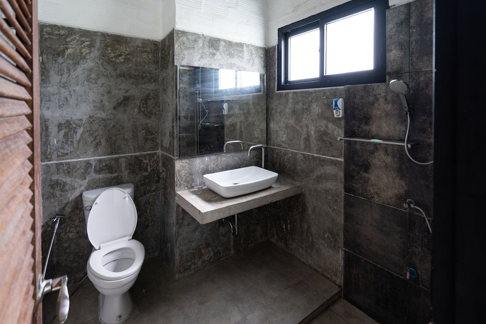 Фото La Petite France