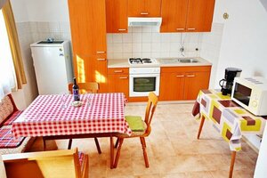 Charming Apartment in Vrsi Mulo, Great Place in Dalmatia for Family Vacation