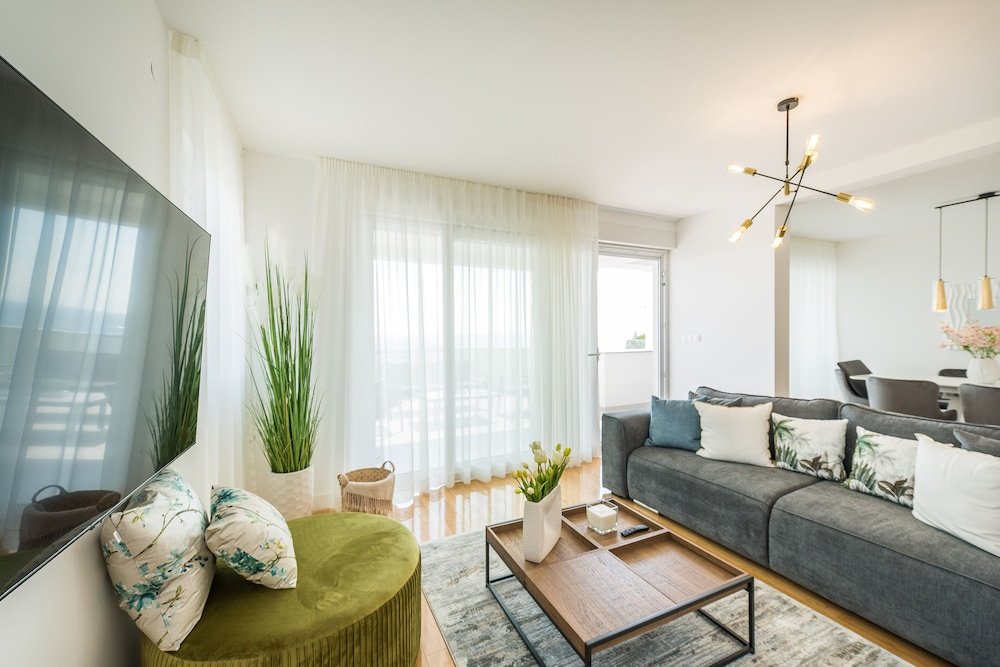 Фото Penthouse Apartment Perla with Jacuzzi