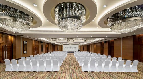 Гостиница Radisson Collection Hotel Hyland Shanghai в Шанхае