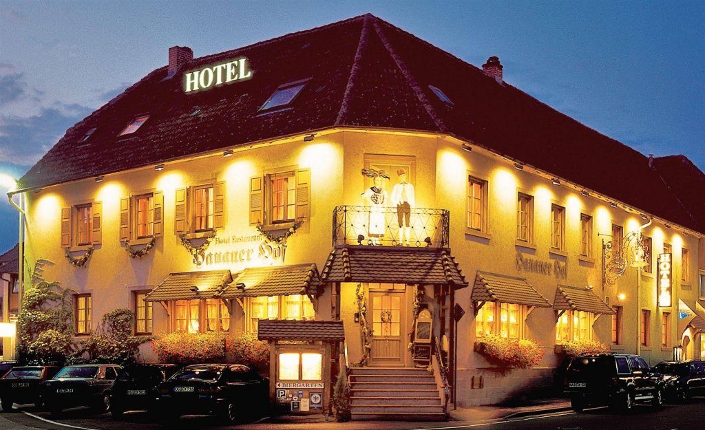 Фото отеля 1