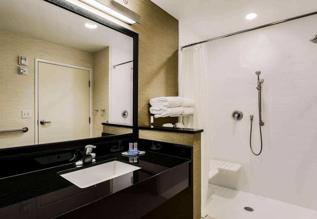 Фото Fairfield Inn & Suites Pecos