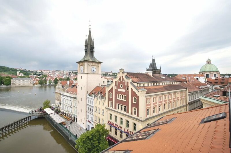 Гостиница Charles Bridge Palace в Праге