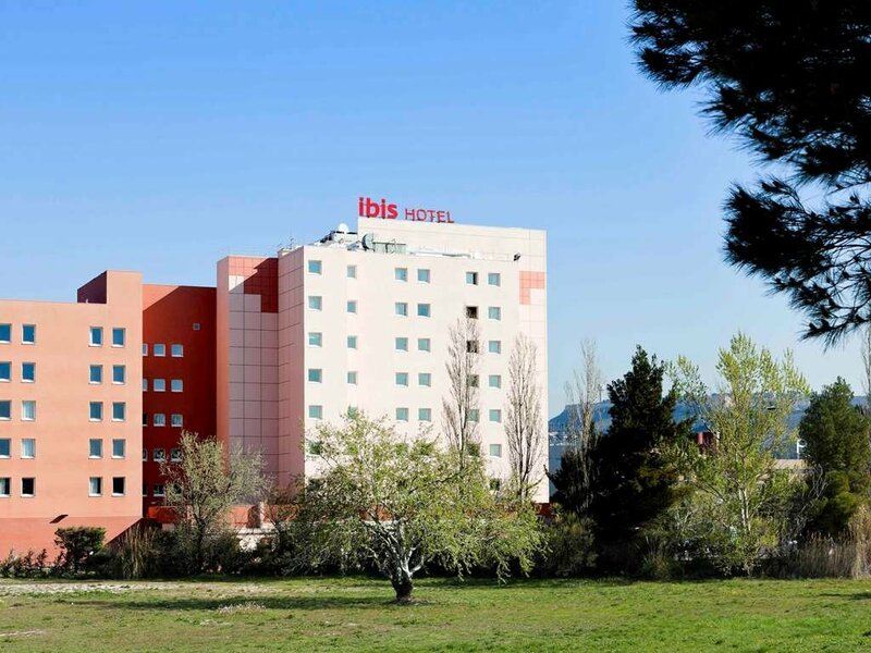 Гостиница Ibis Marseille Provence Aeroport в Витроли