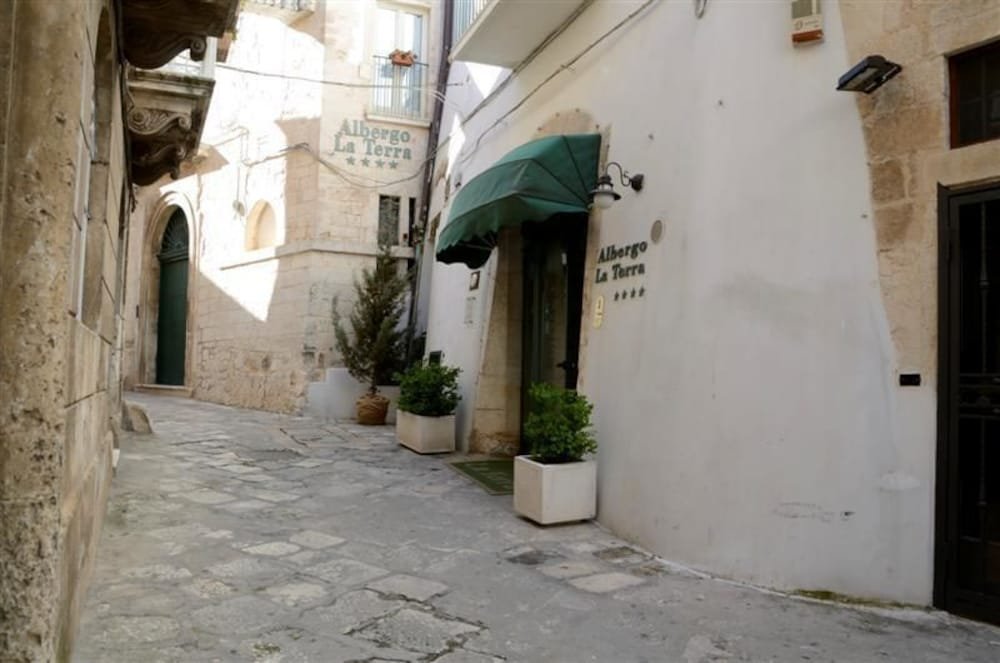 Фото Hotel Rione Antico La Terra