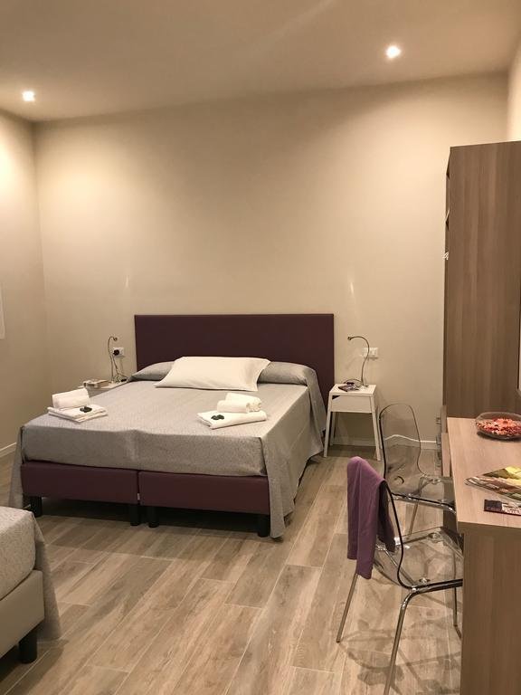 Фото Honey Rooms Ferrara