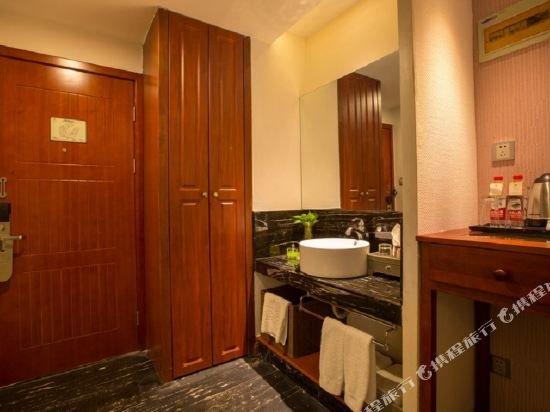 Фото Floral Hotel Hangzhou Yuxu Xixu Hotel Xihu Lingyin Temple Branch