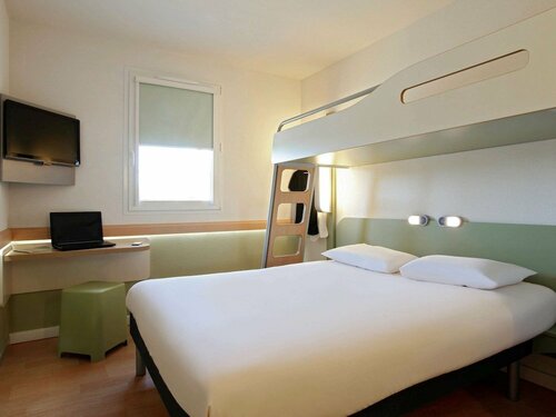 Гостиница Brit Hotel Confort Manosque Cadarache в Маноске