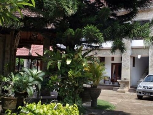 Гостиница Puri Jayaraja в Куте