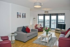 Апартаменты Base Serviced Apartments - Duke Street