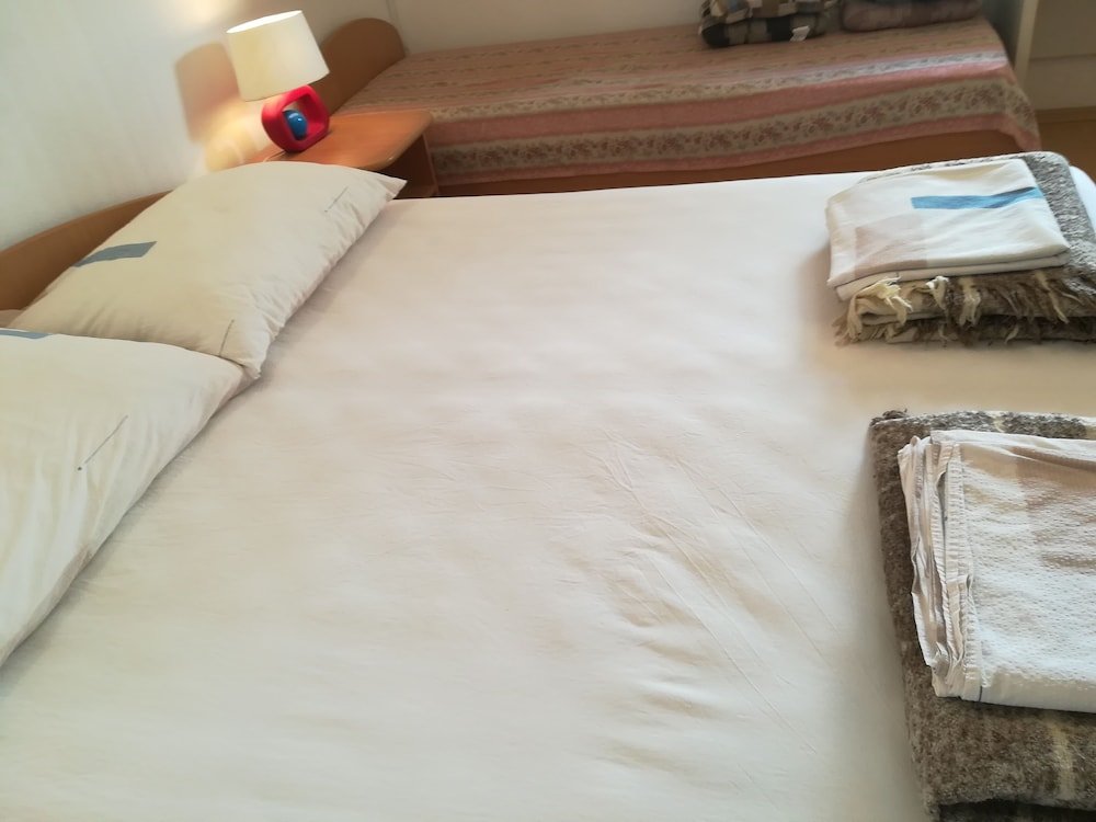 Фото S And L Apartments