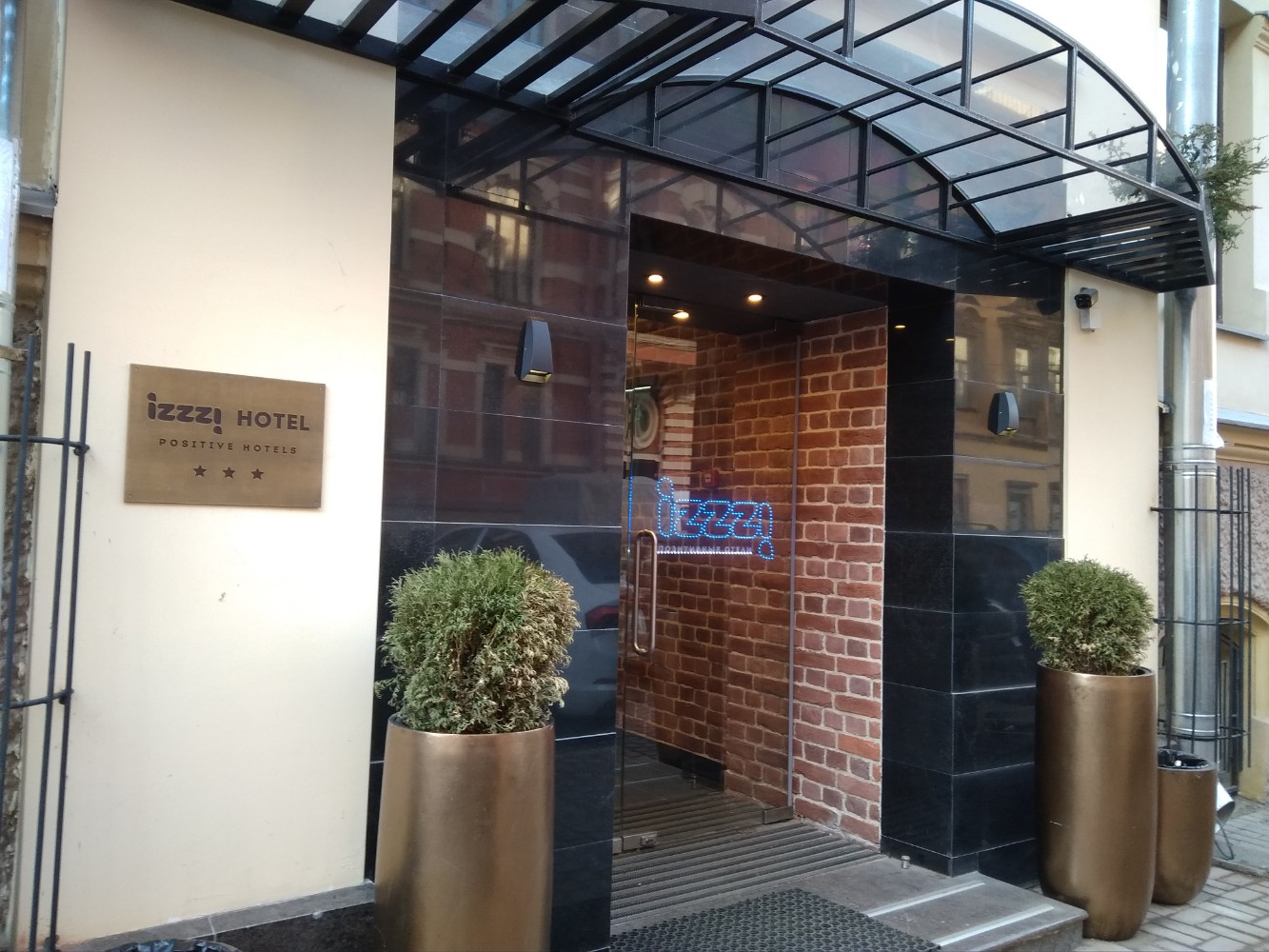 Фото Izzzi на Владимирской