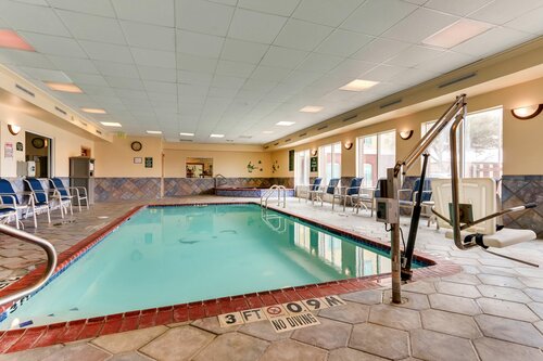 Гостиница Best Western Plus Woodway Waco South Inn & Suites