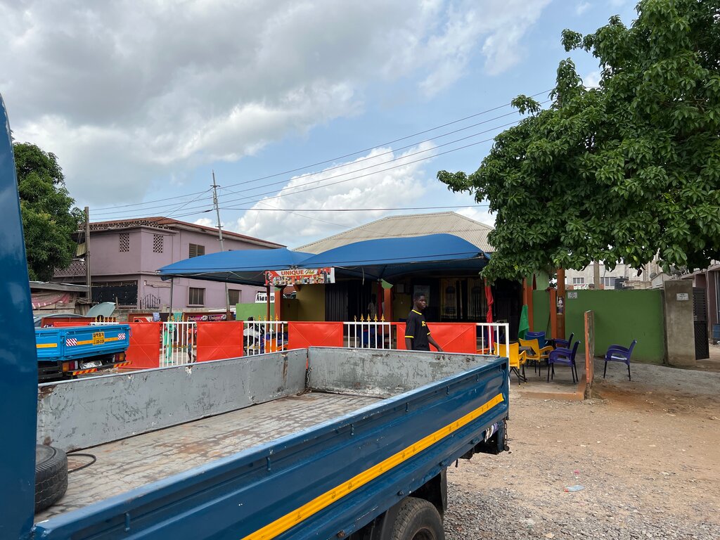 Bar, pub Unique Pub, Kumasi, photo