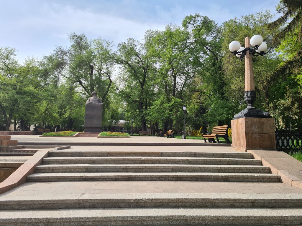 Monument, memorial J. Jabaev, Almaty, photo