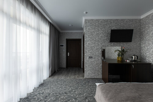 Гостиница Фемили отель в Новомихайловском