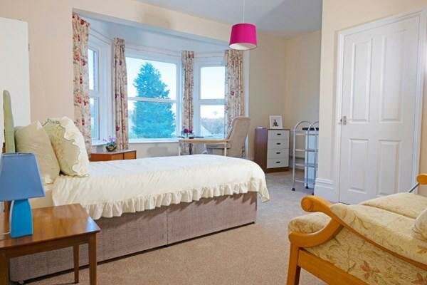 Nursing home Darwin House, East Sussex County, photo