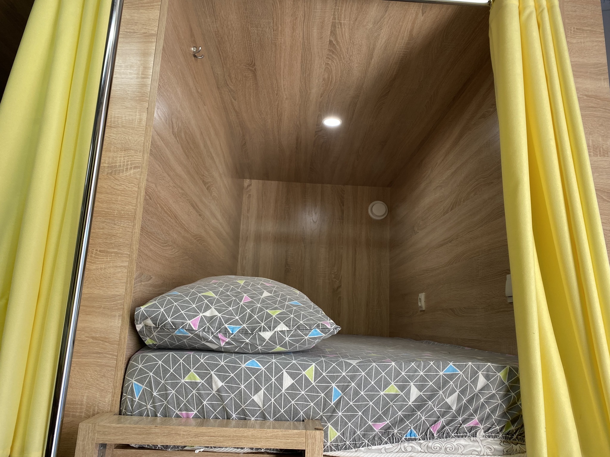 Фото Вверх Дном