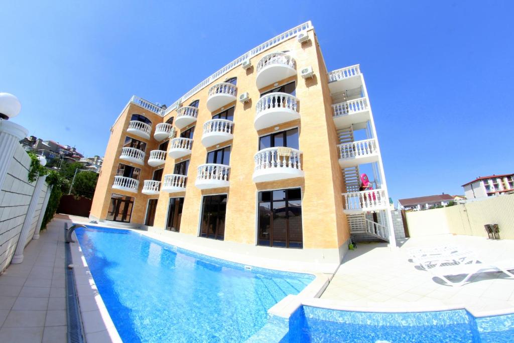 Фото отеля 1