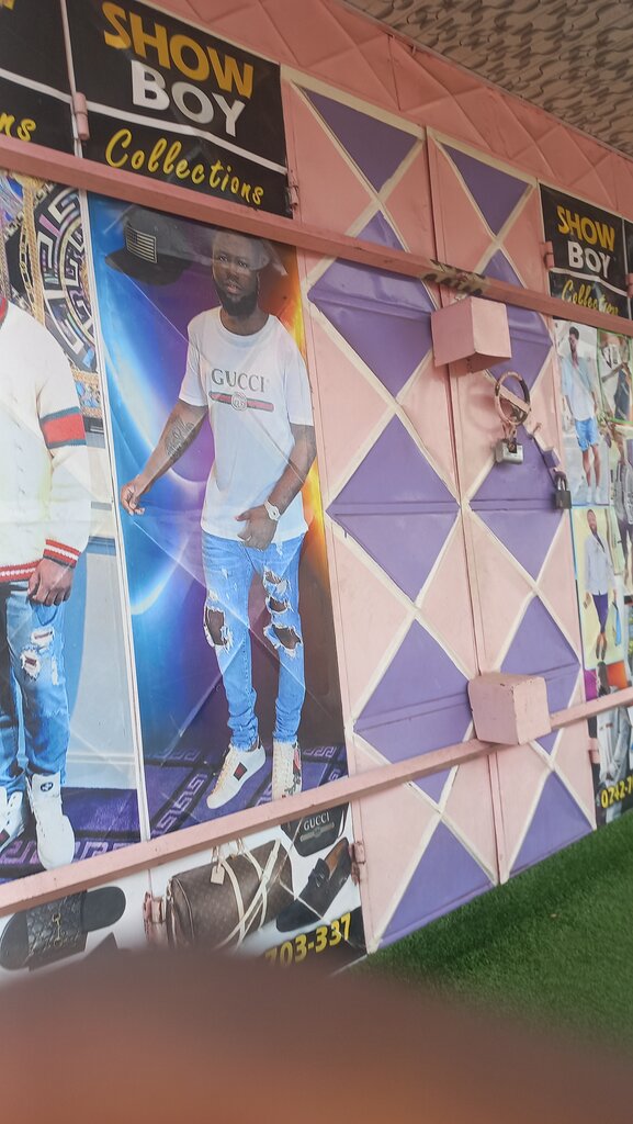 Clothing store Show Boy collection, Accra, photo