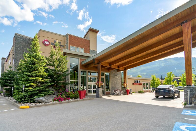 Гостиница Best Western Plus Revelstoke в Ревелстоке