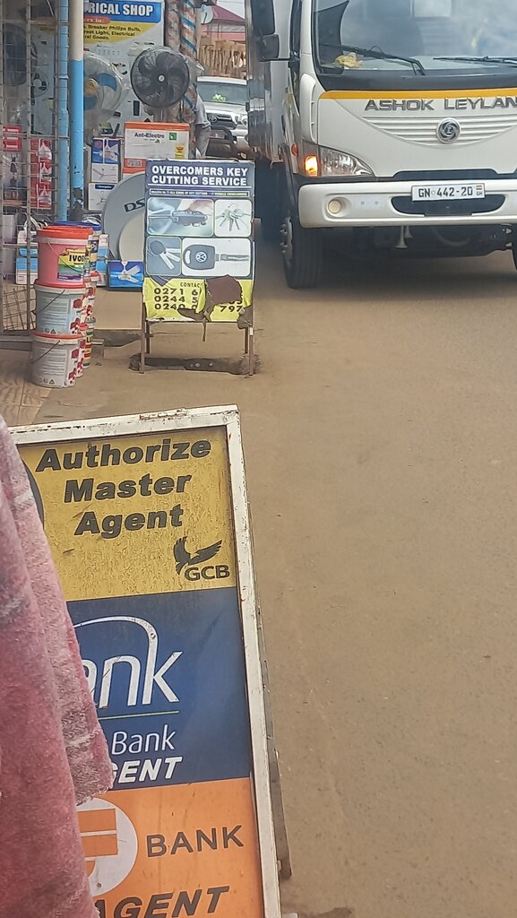 Car keys Overcomers Key Cutting Services, Accra, photo
