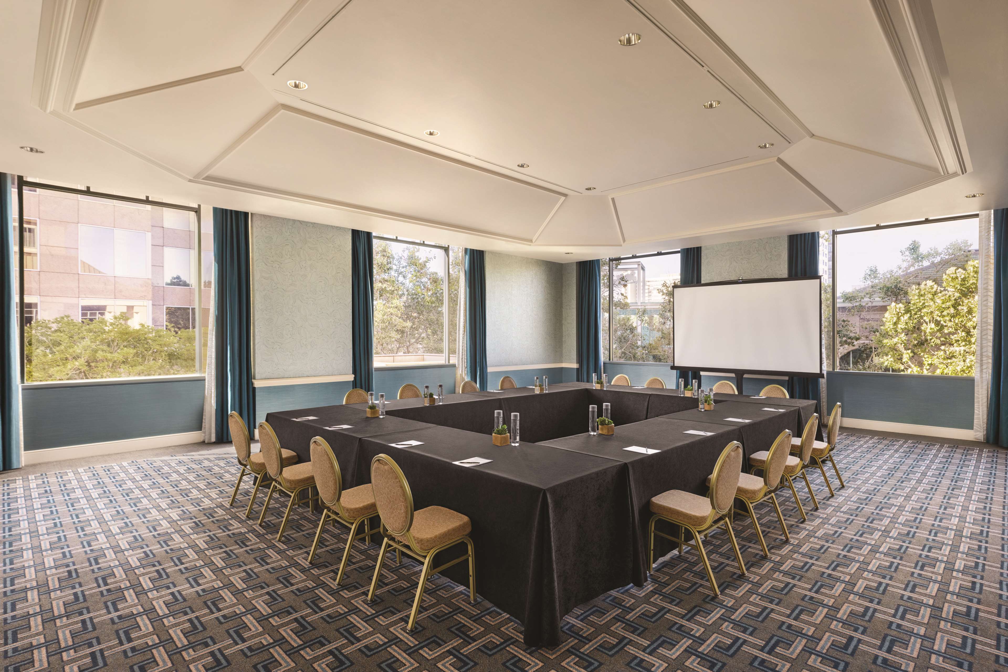 Фото Signia by Hilton San Jose