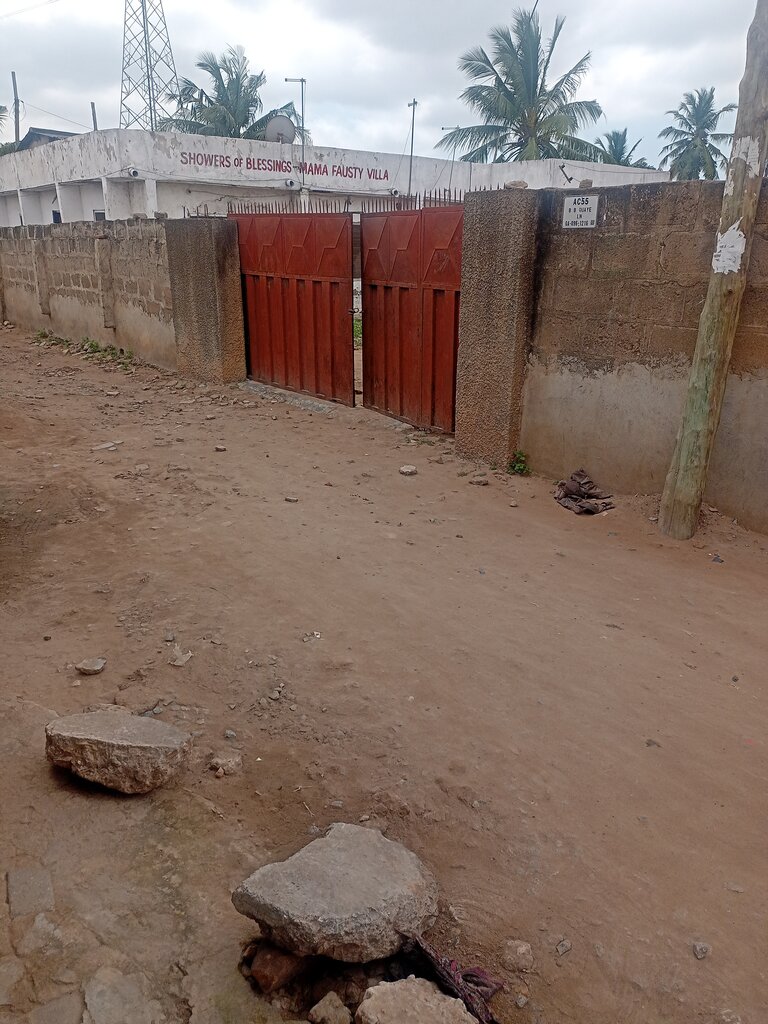 Homeless shelter Showers of blessing - Mama fausty villa, Accra, photo