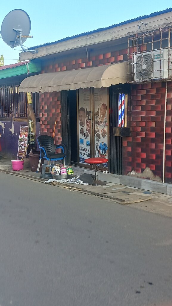 Barber shop Andy's Classics, Accra, photo