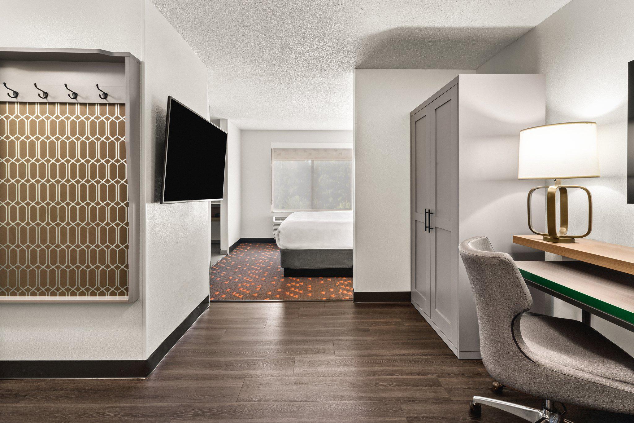 Фото Holiday Inn & Suites Bothell, an Ihg Hotel