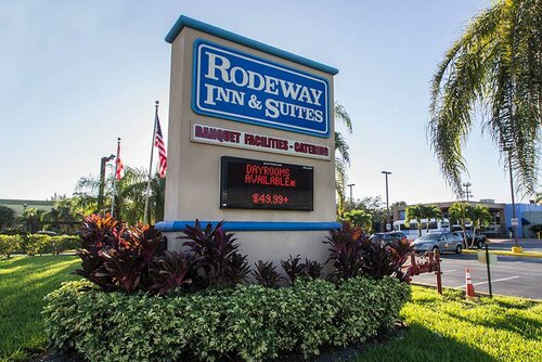Гостиница Rodeway Inn & Suites Fort Lauderdale Airport & Cruise Port в Дания Бич
