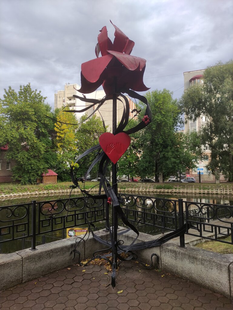 Жанровая скульптура Аленький цветочек, Уфа, фото
